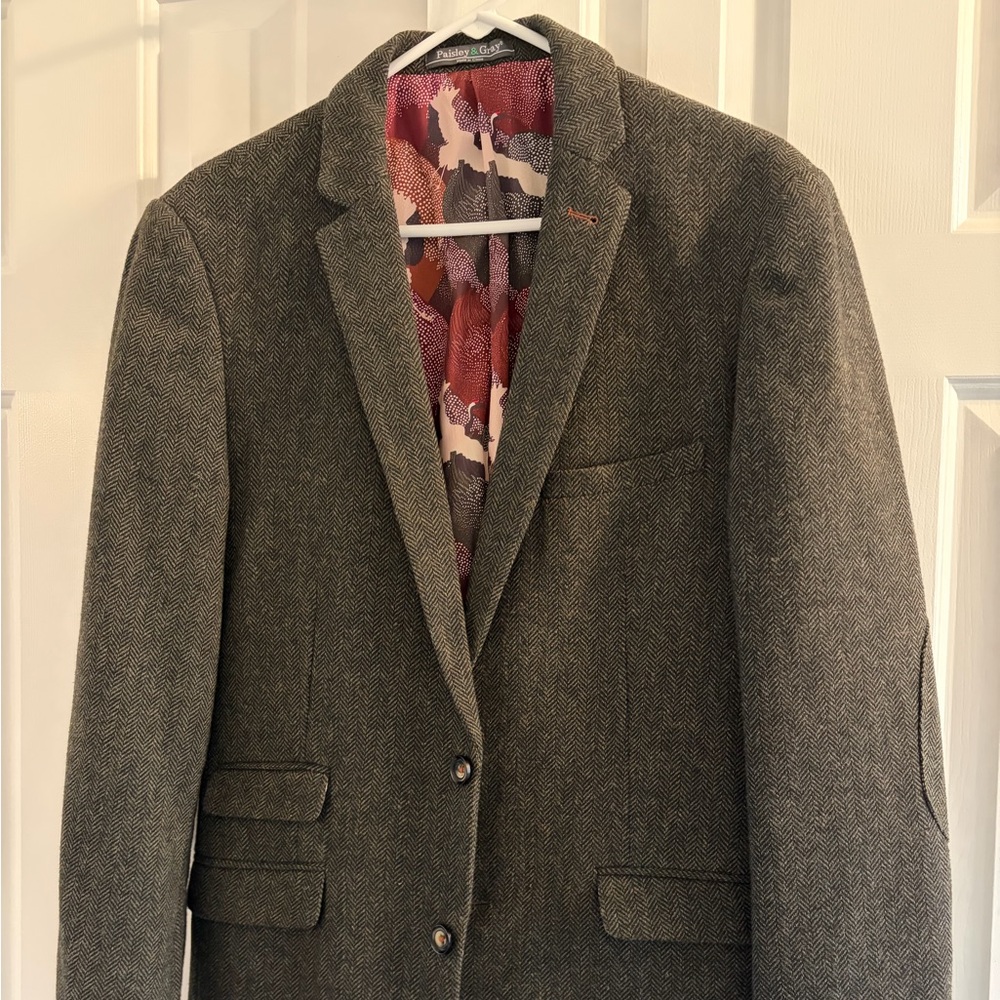 Paisley & Gray Gray Blazer with Patterned Lining